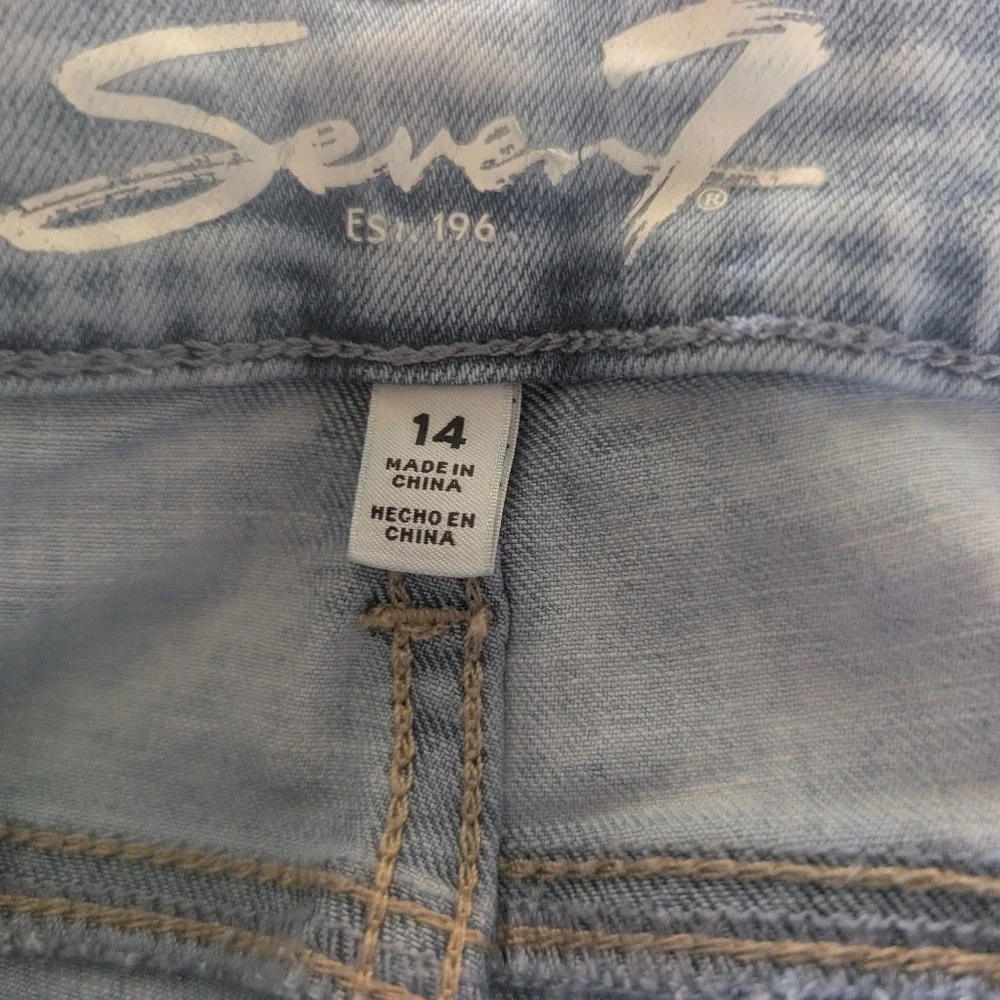 NWOT Size 14 - Seven 7 Denim Relaxed Bermuda Jean Shorts
